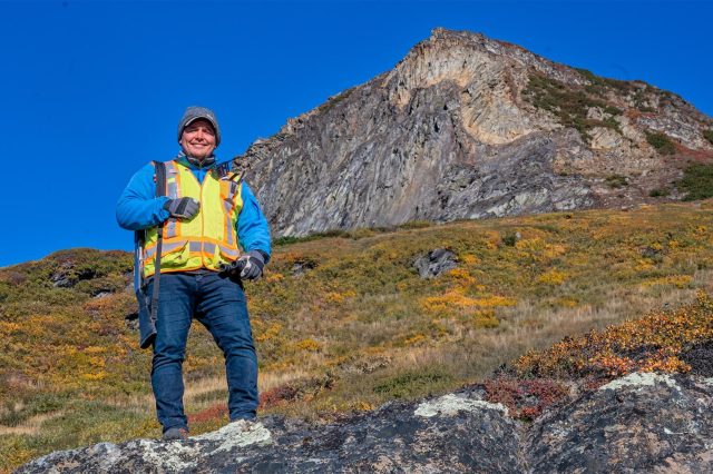 Expedition-leader-in-ramah-bay-Torngat-mountains-labrador