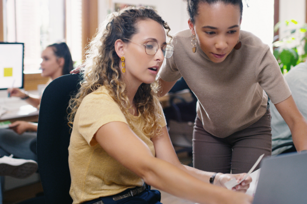 Amilia engaged culture webinar blog hero