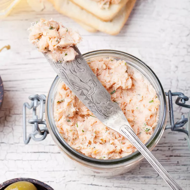 Mousse de truite à l'aneth et citron (300g), crostinis maison