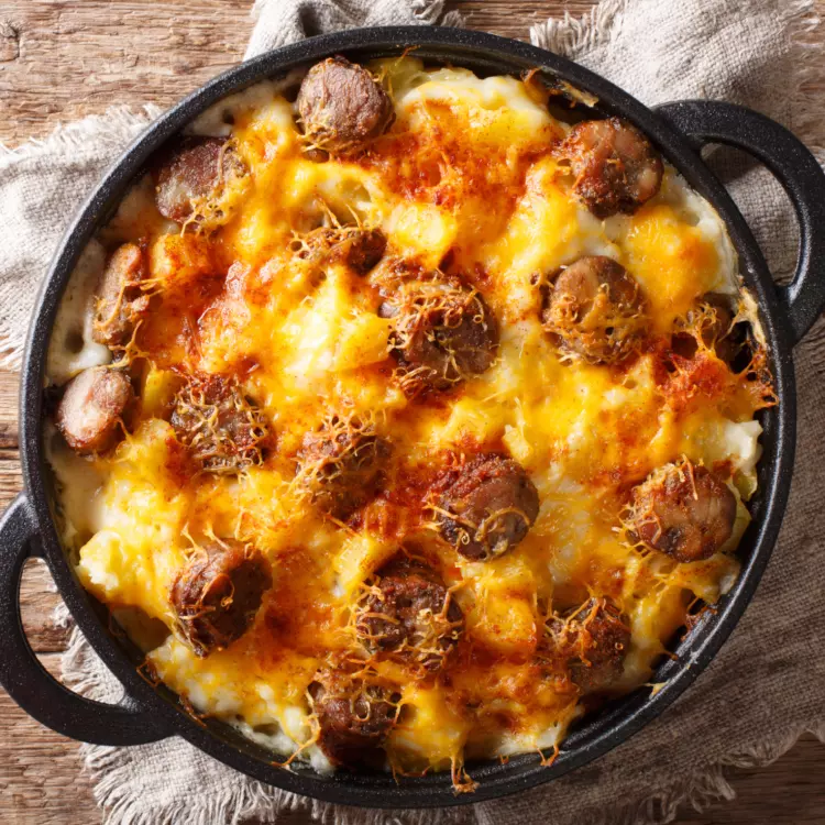 Gratin de boulettes de veau, sauce parmigiana, orzo citronné et mozzarella