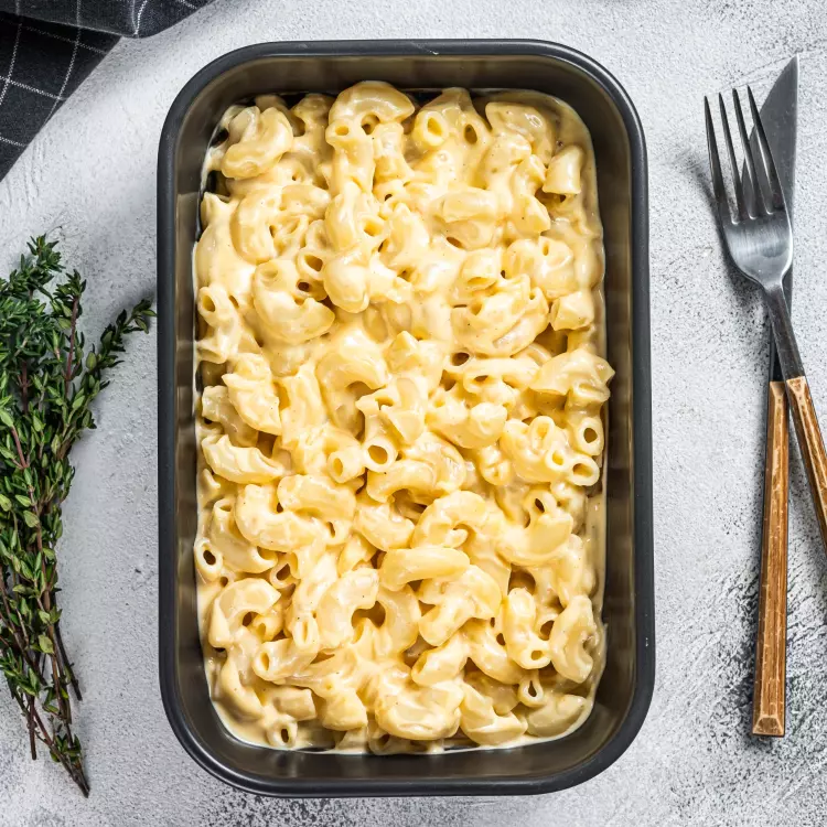 Macaroni bambini au fromage et boulettes de boeuf