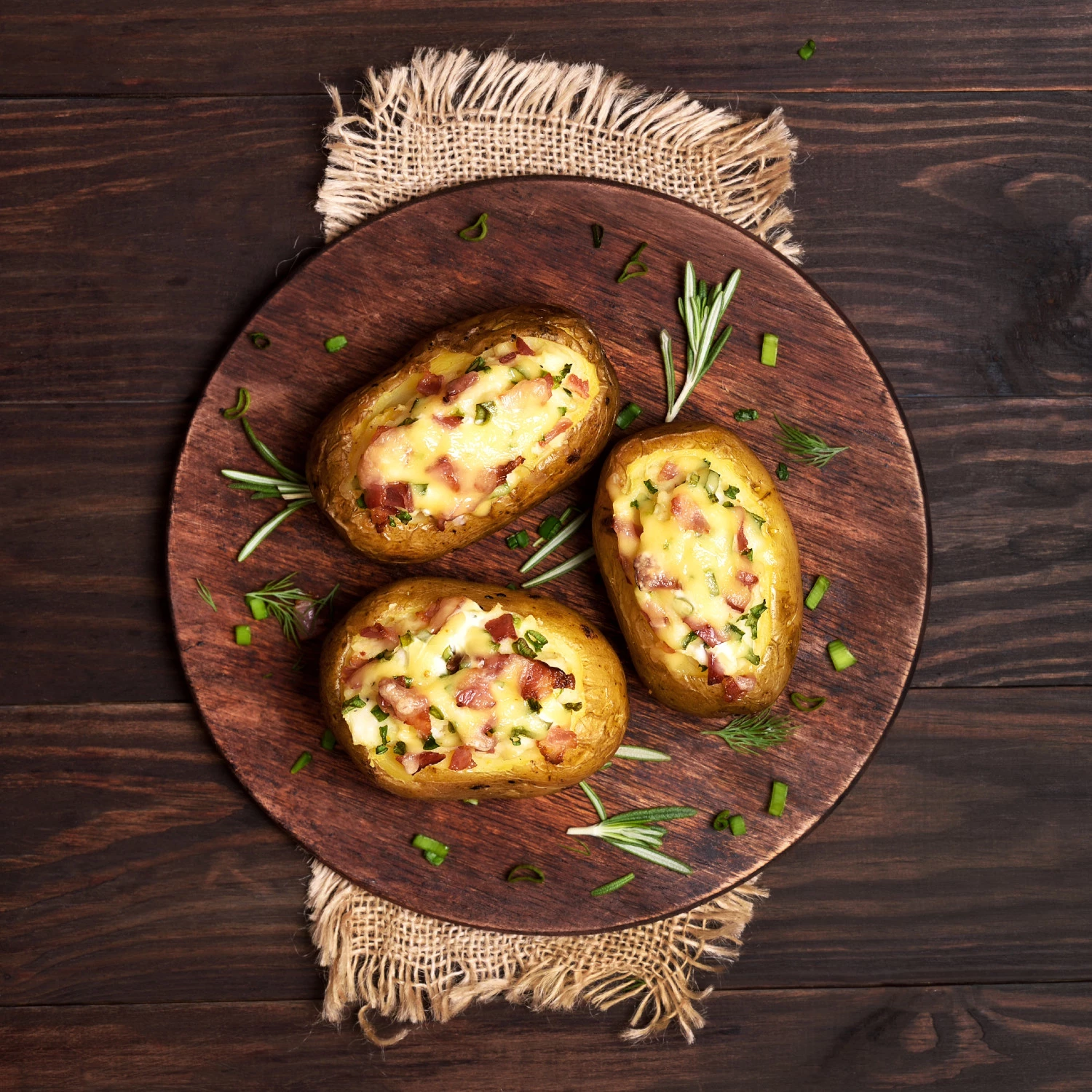 Pommes De Terre Farcies à La Chair à Saucisse Facile Pommes de terre farcies à la saucisse et fromage en grains | Antoine.ca