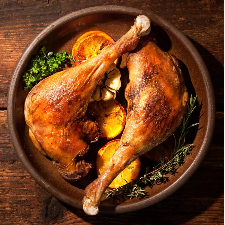 2 cuisses de canard, mousseline de chou-fleur au parmigiano