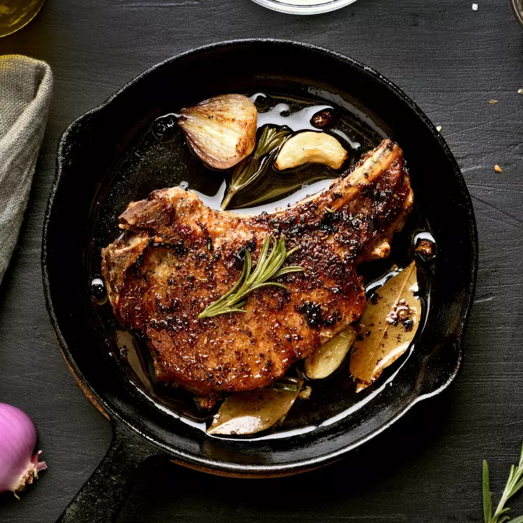 2 côtelettes de porc géantes, sauce BBQ au chipotle (copie 2867)