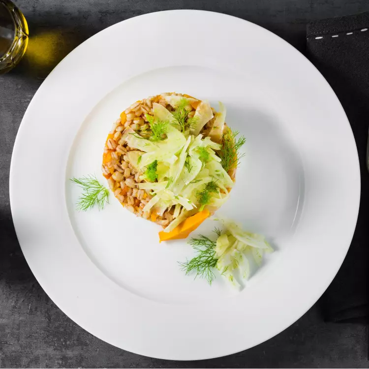 Salade d'orge aux légumes rôtis, vinaigrette dijonnaise (750ml)