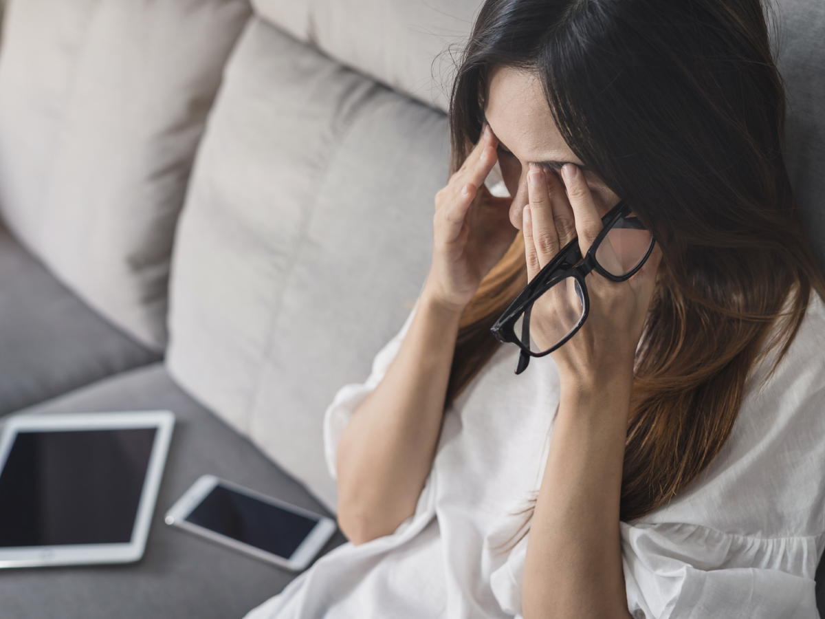 Benefits of Mobile Apps in Pain Management: Systematic Review Benefits of Mobile Apps in Pain Management: Systematic Review