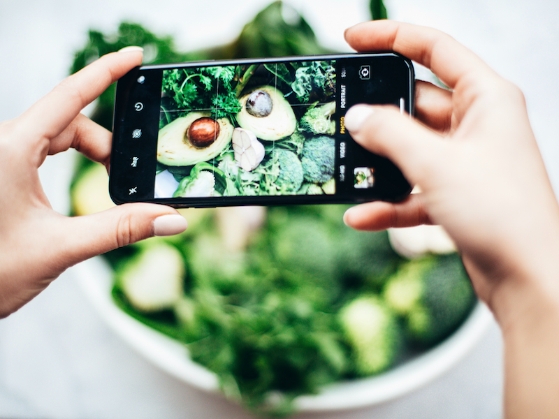 Image-Based Mobile System for Dietary Management in an American Cardiology Population: Pilot Randomized Controlled Trial to Assess the Efficacy of Dietary Coaching Delivered via a Smartphone App Versus Traditional Counseling Image-Based Mobile System for Dietary Management in an American Cardiology Population: Pilot Randomized Controlled Trial to Assess the Efficacy of Dietary Coaching Delivered via a Smartphone App Versus Traditional Counseling