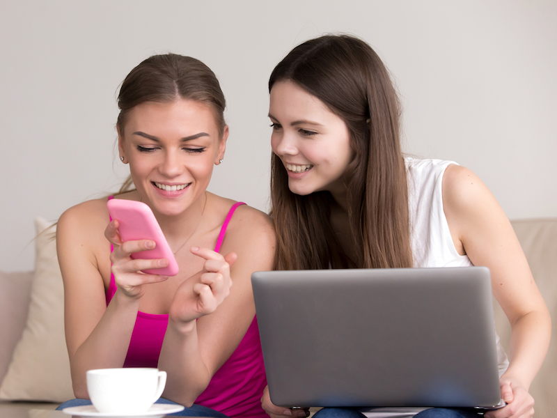 Impact of Emotional Support, Informational Support, and Norms of Reciprocity on Trust Toward the Medical Aesthetic Community: The Moderating Effect of Core Self-Evaluations Impact of Emotional Support, Informational Support, and Norms of Reciprocity on Trust Toward the Medical Aesthetic Community: The Moderating Effect of Core Self-Evaluations