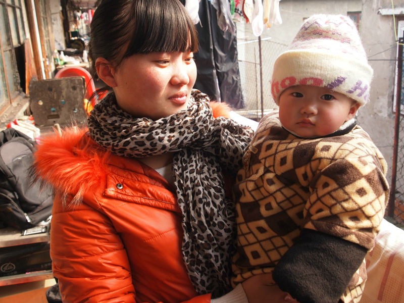 A Short Message Service Intervention for Improving Infant Feeding Practices in Shanghai, China: Planning, Implementation, and Process Evaluation A Short Message Service Intervention for Improving Infant Feeding Practices in Shanghai, China: Planning, Implementation, and Process Evaluation