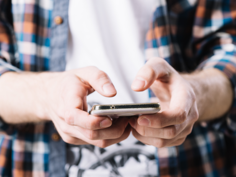 Can Brief, Daily Training Using a Mobile App Help Change Maladaptive Beliefs? Crossover Randomized Controlled Trial Can Brief, Daily Training Using a Mobile App Help Change Maladaptive Beliefs? Crossover Randomized Controlled Trial