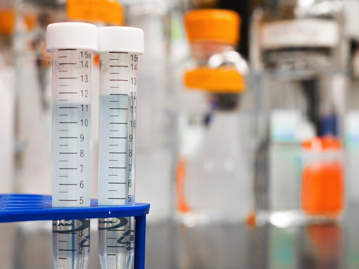 Web-Delivered Multimedia Training Materials for the Self-Collection of Dried Blood Spots: A Formative Project Web-Delivered Multimedia Training Materials for the Self-Collection of Dried Blood Spots: A Formative Project