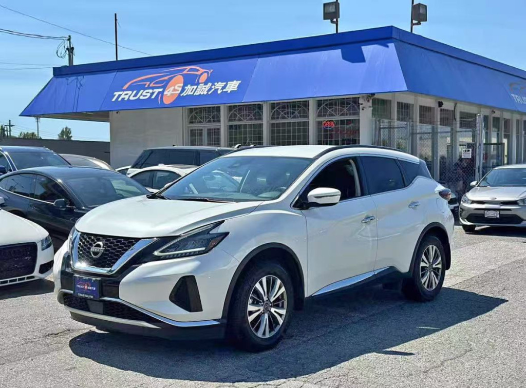 Nissan Murano S AWD