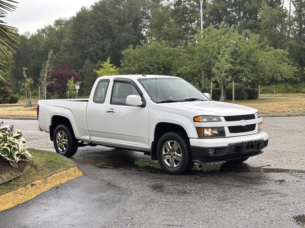 White 2011 Chevrolet Colorado Pickup Truck 4X2 Automatic