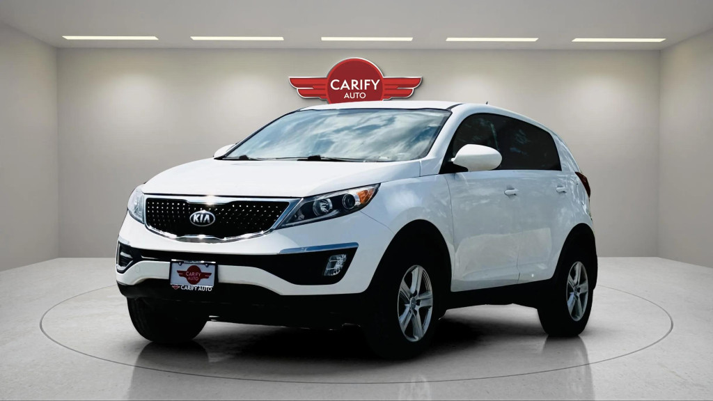 White 2016 Kia Sportage SUV / Crossover Front-Wheel Drive Manual