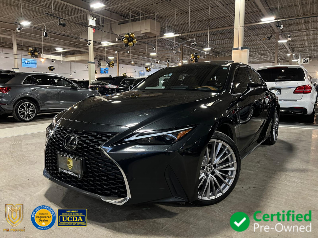 Lexus IS 300 Ultra Luxury AWD 2024