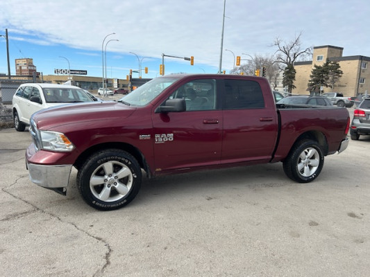 2019 RAM 1500 Classic SLT Crew Cab 4WD