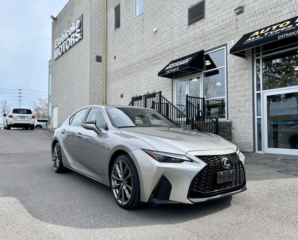 Lexus IS 300 AWD 2022