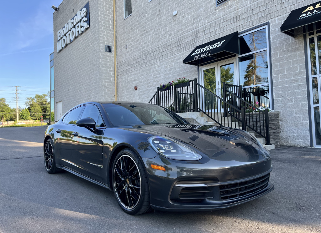 Gray (Dark Grey) 2018 Porsche Panamera Sedan All-Wheel Drive Automatic