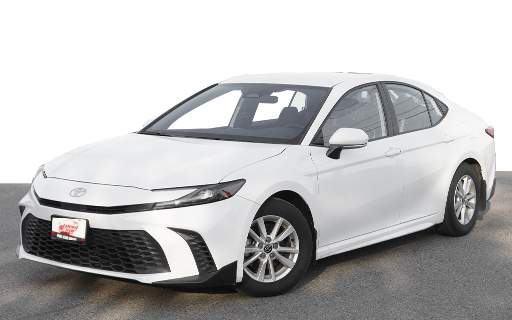 2025 Toyota Camry SE FWD