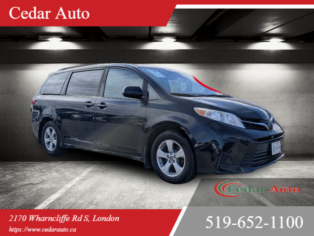 Toyota Sienna LE 7-Passenger FWD with Auto-Access Seat