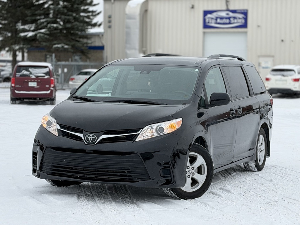 Toyota Sienna LE 8-Passenger FWD