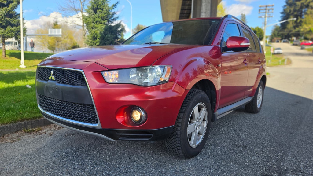 2011 Mitsubishi Outlander LS AWD
