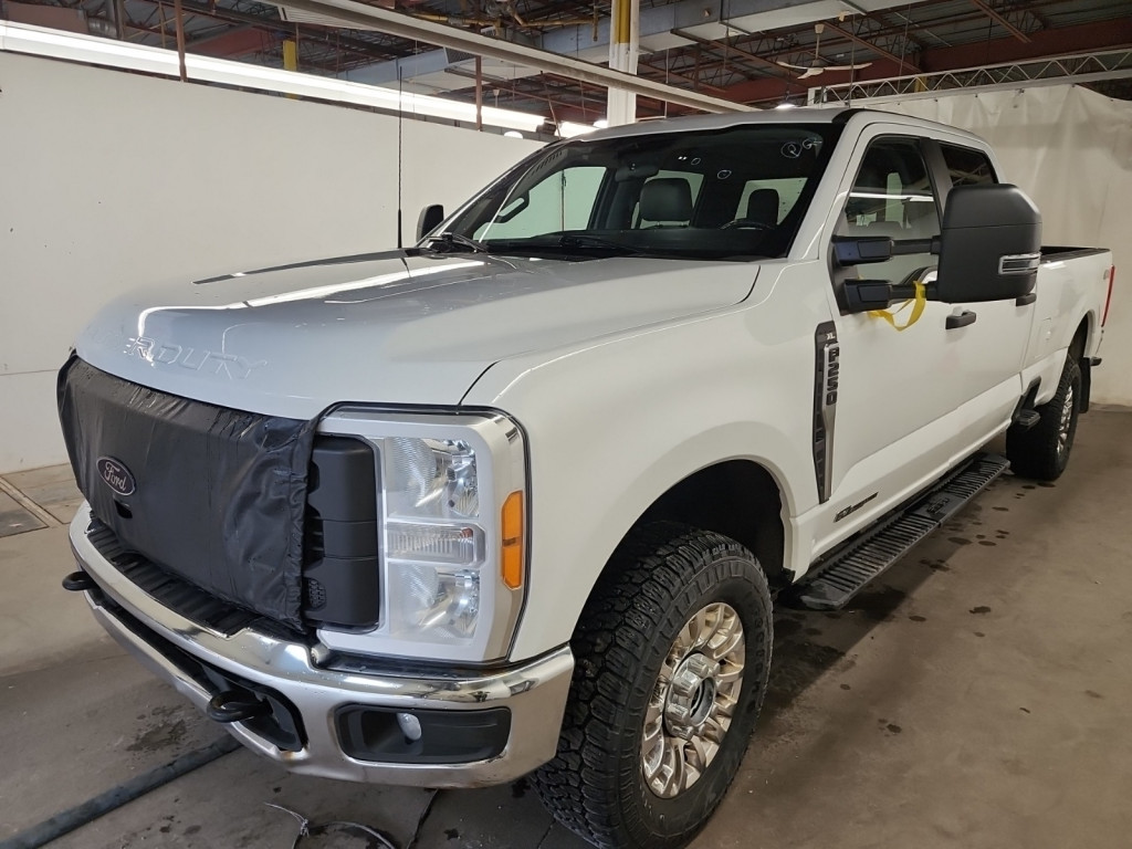 2023 Ford F-250 Super Duty XL Crew Cab LB 4WD