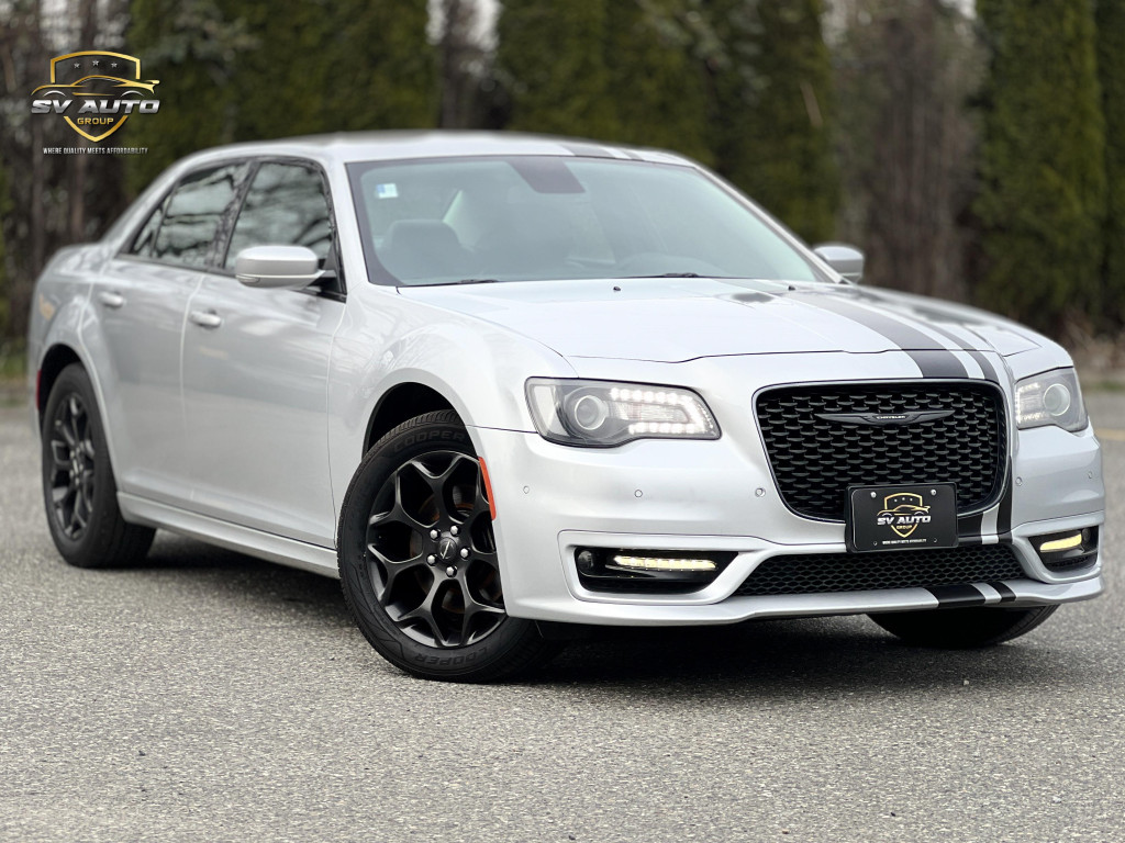 2022 Chrysler 300 Touring L AWD