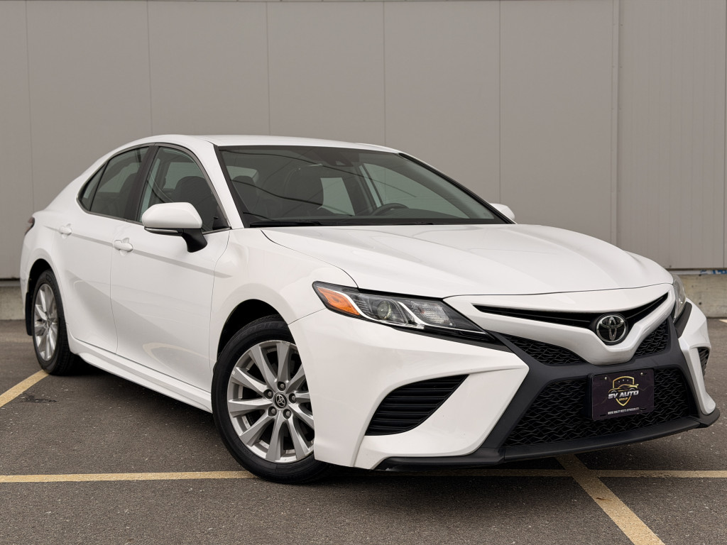 2020 Toyota Camry SE FWD