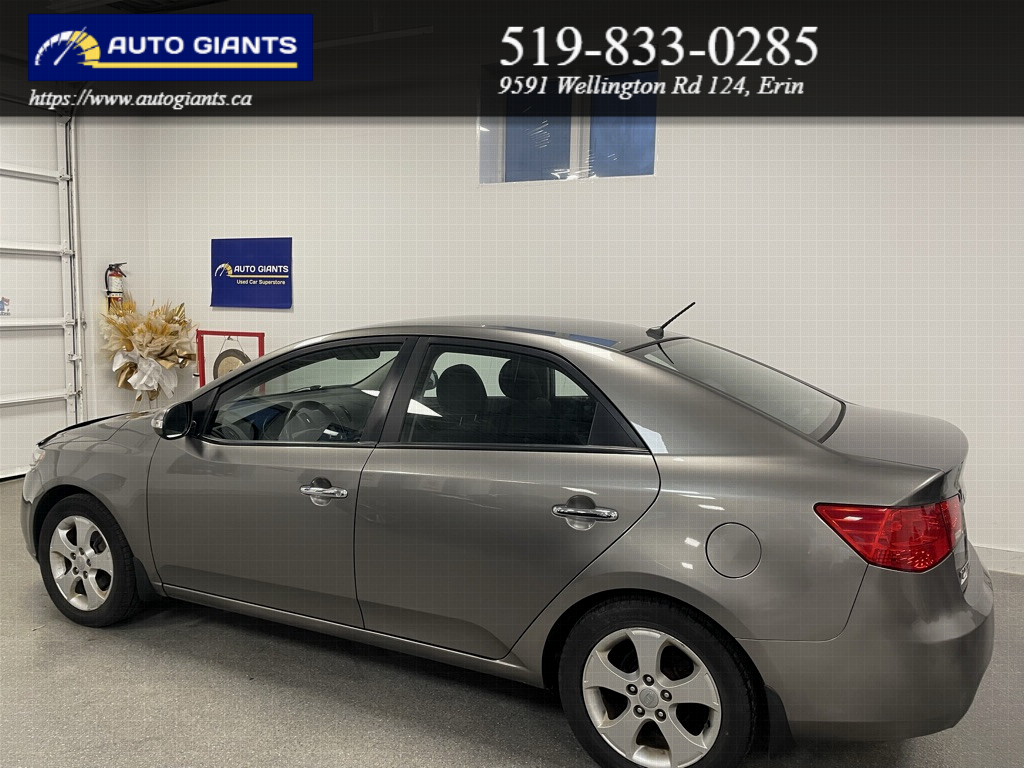 2010 Kia Forte EX 4dr Sdn Automatic | Auto Giants — thumbnail 5