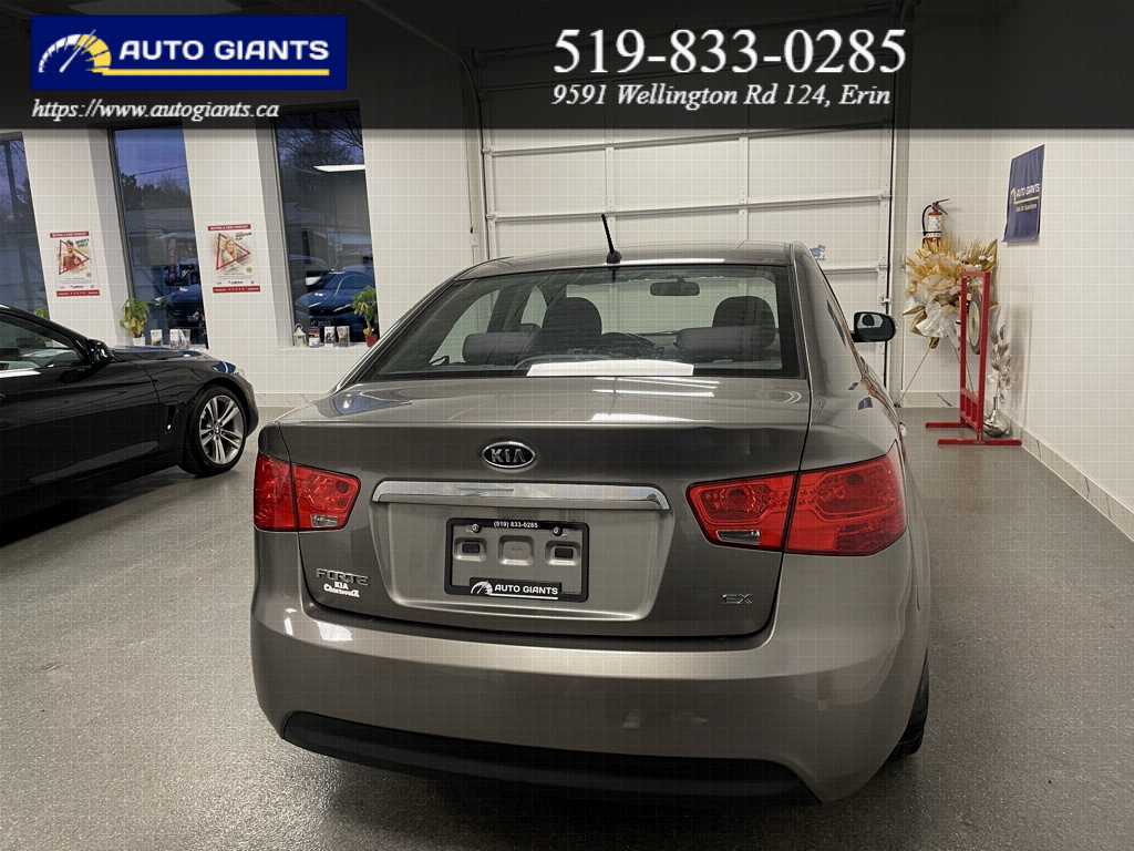 2010 Kia Forte EX 4dr Sdn Automatic | Auto Giants — thumbnail 10