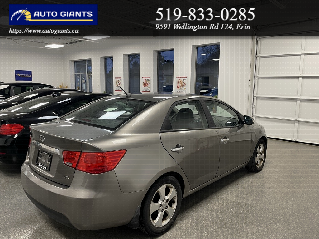 2010 Kia Forte EX 4dr Sdn Automatic | Auto Giants — thumbnail 12