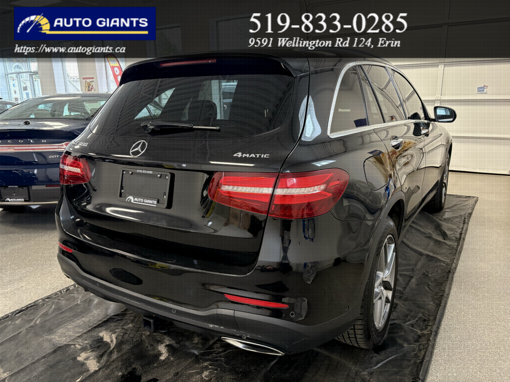2019 Mercedes-Benz GLC300 4MATIC AMG Package 4MATIC | Leather | Panoramic Roof | Navigation | Camera | No Accidents | Auto Giants — thumbnail 11