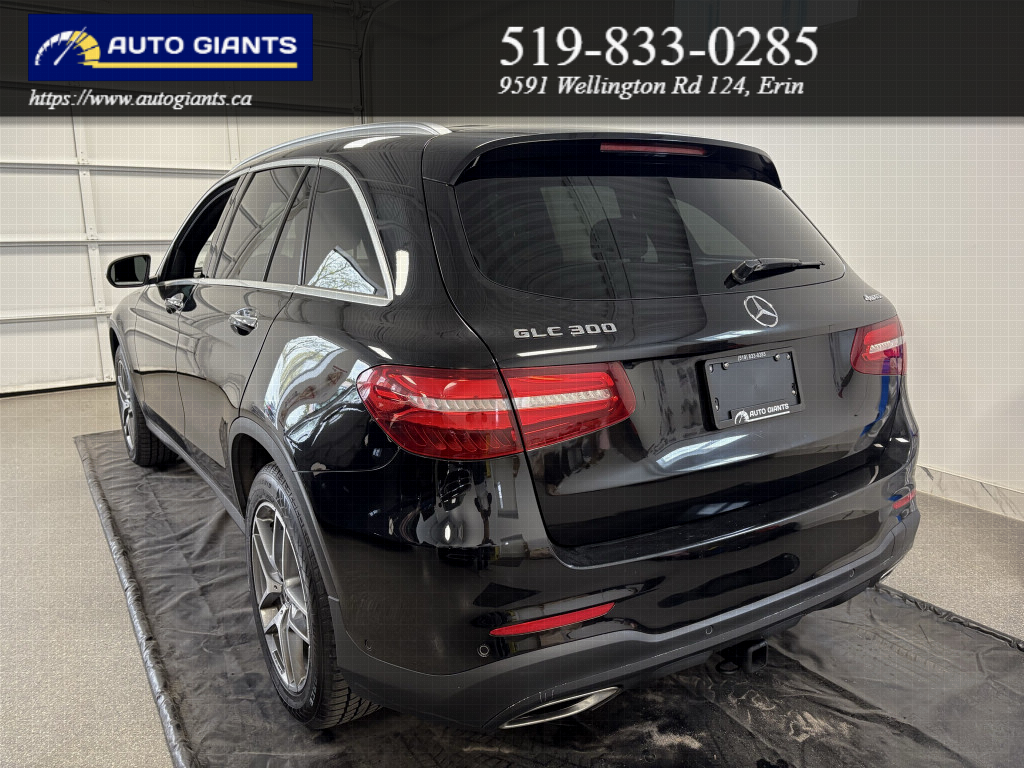 2019 Mercedes-Benz GLC300 4MATIC AMG Package 4MATIC | Leather | Panoramic Roof | Navigation | Camera | No Accidents | Auto Giants — thumbnail 9
