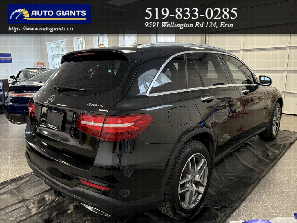 2019 Mercedes-Benz GLC300 4MATIC AMG Package 4MATIC | Leather | Panoramic Roof | Navigation | Camera | No Accidents | Auto Giants — thumbnail 12