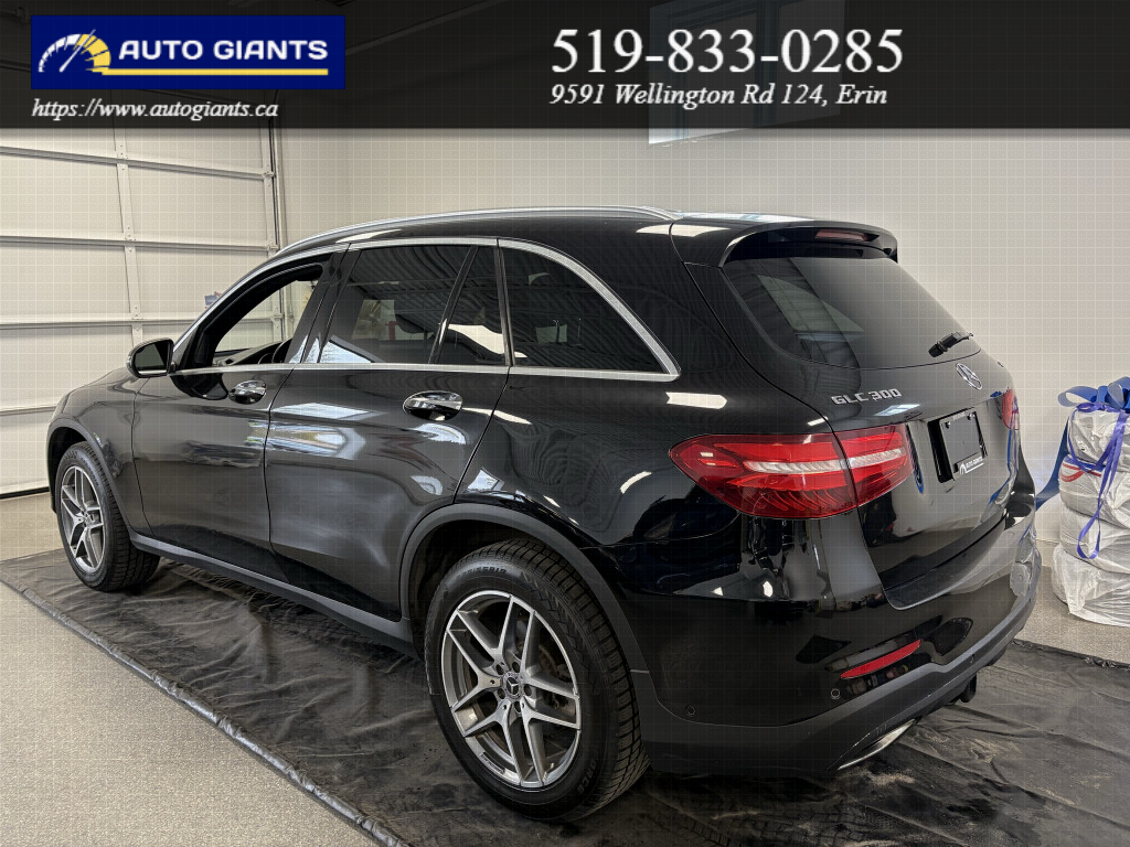 2019 Mercedes-Benz GLC300 4MATIC AMG Package 4MATIC | Leather | Panoramic Roof | Navigation | Camera | No Accidents | Auto Giants — thumbnail 8