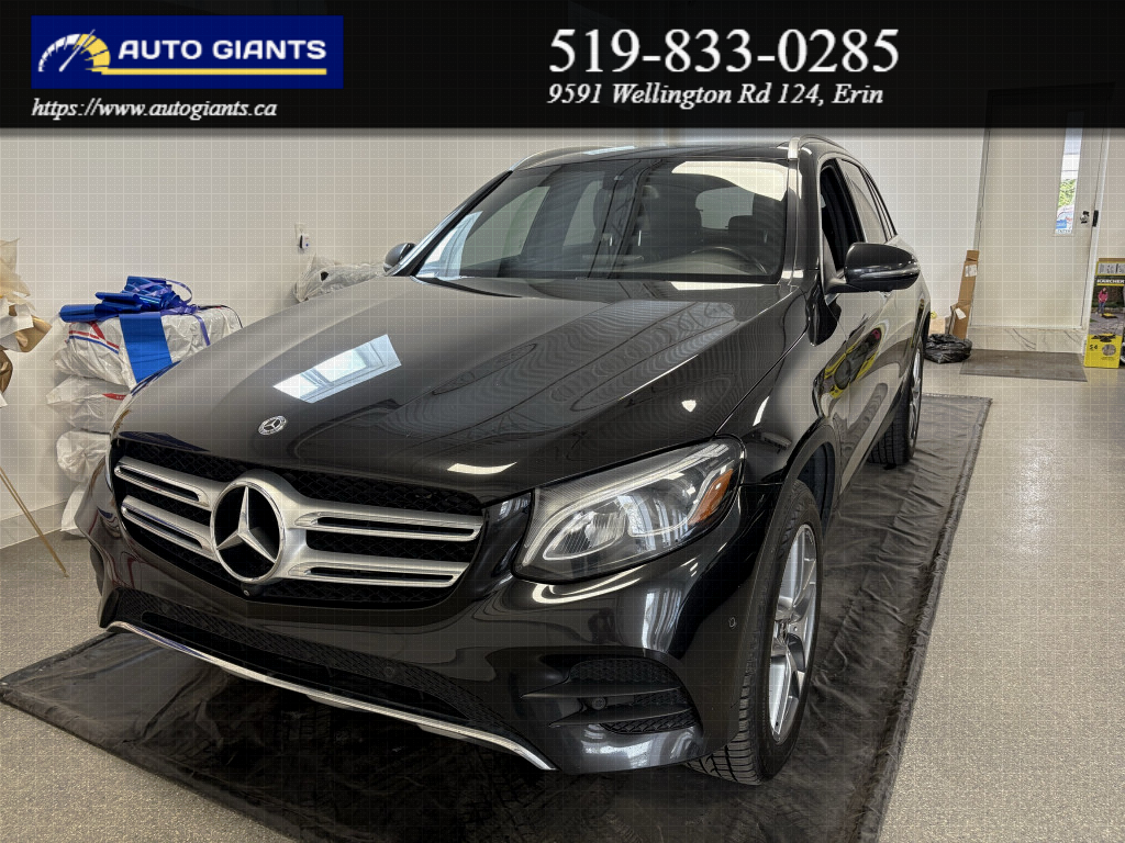 2019 Mercedes-Benz GLC300 4MATIC AMG Package 4MATIC | Leather | Panoramic Roof | Navigation | Camera | No Accidents at Auto Giants