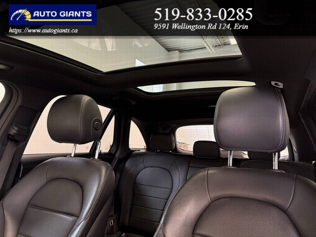 2019 Mercedes-Benz GLC300 4MATIC AMG Package 4MATIC | Leather | Panoramic Roof | Navigation | Camera | No Accidents | Auto Giants — thumbnail 28
