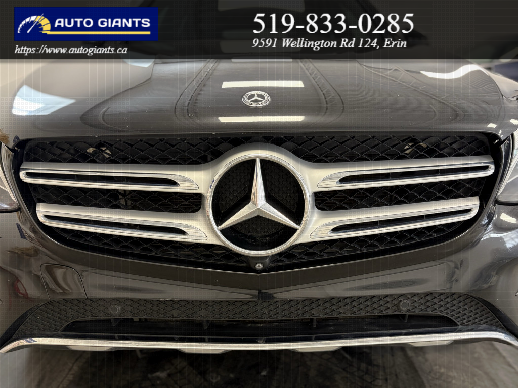 2019 Mercedes-Benz GLC300 4MATIC AMG Package 4MATIC | Leather | Panoramic Roof | Navigation | Camera | No Accidents | Auto Giants — thumbnail 37