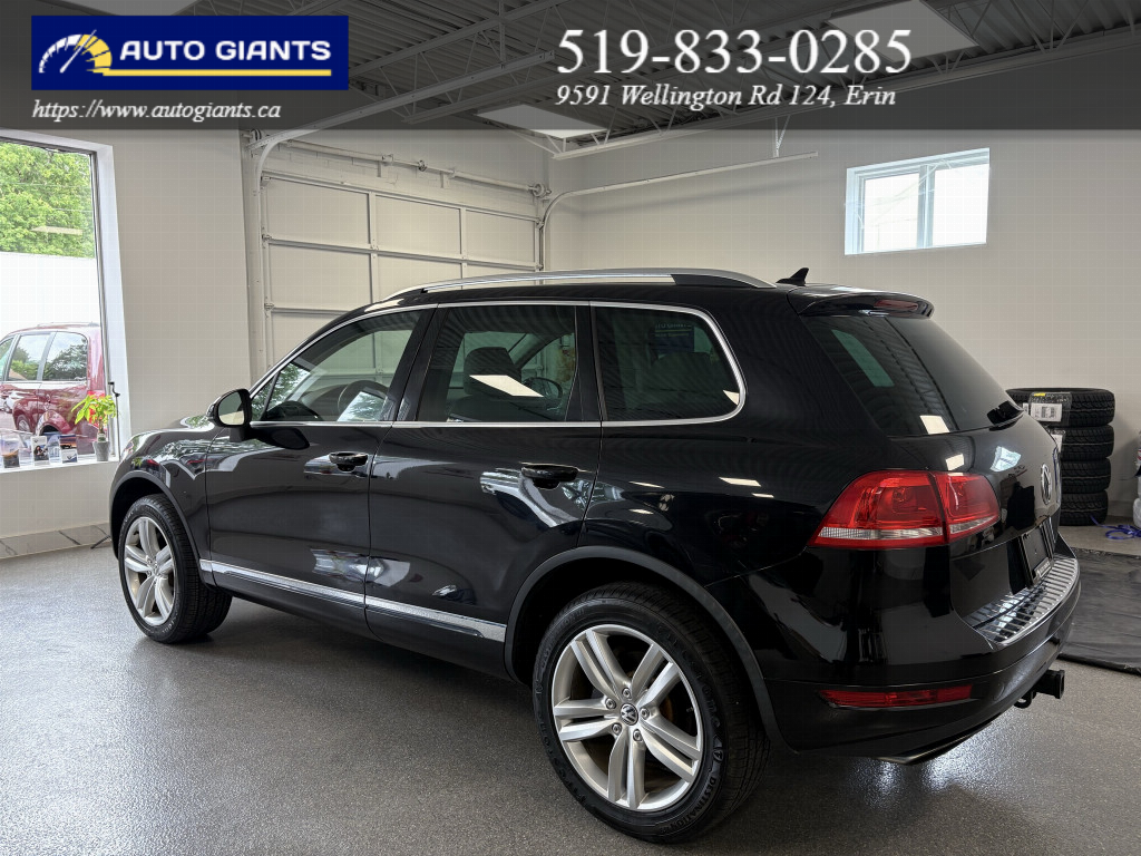 2011 Volkswagen Touareg 4dr V6 HIGHLINE SPORT PKG | Auto Giants — thumbnail 7