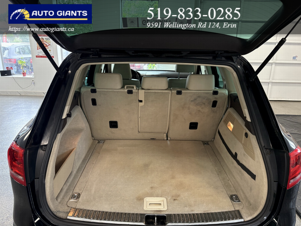 2011 Volkswagen Touareg 4dr V6 HIGHLINE SPORT PKG | Auto Giants — thumbnail 28
