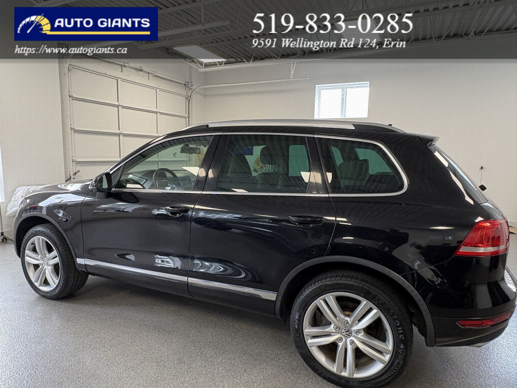 2011 Volkswagen Touareg 4dr V6 HIGHLINE SPORT PKG | Auto Giants — thumbnail 6