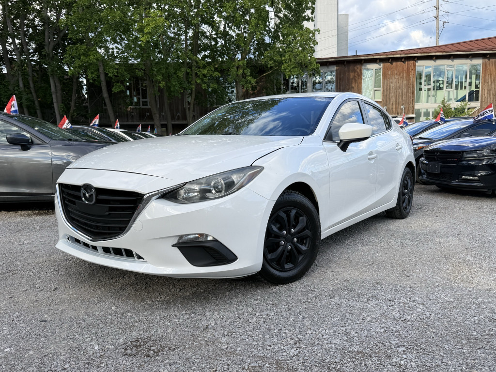 White 2014 Mazda MAZDA3 GS Sedan Sedan Automatic
