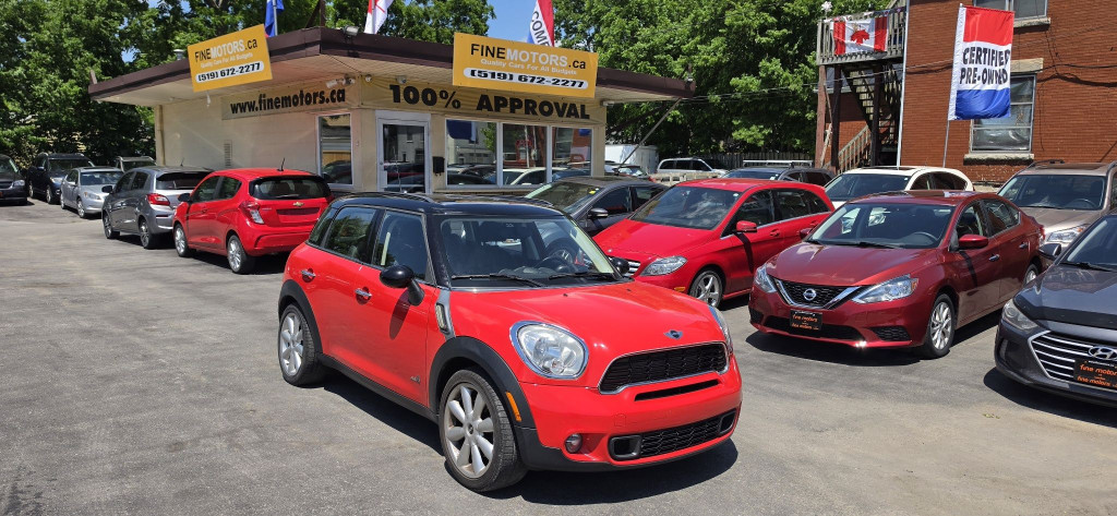 White 2011 MINI Countryman S ALL4 AWD SUV / Crossover All-Wheel Drive Automatic