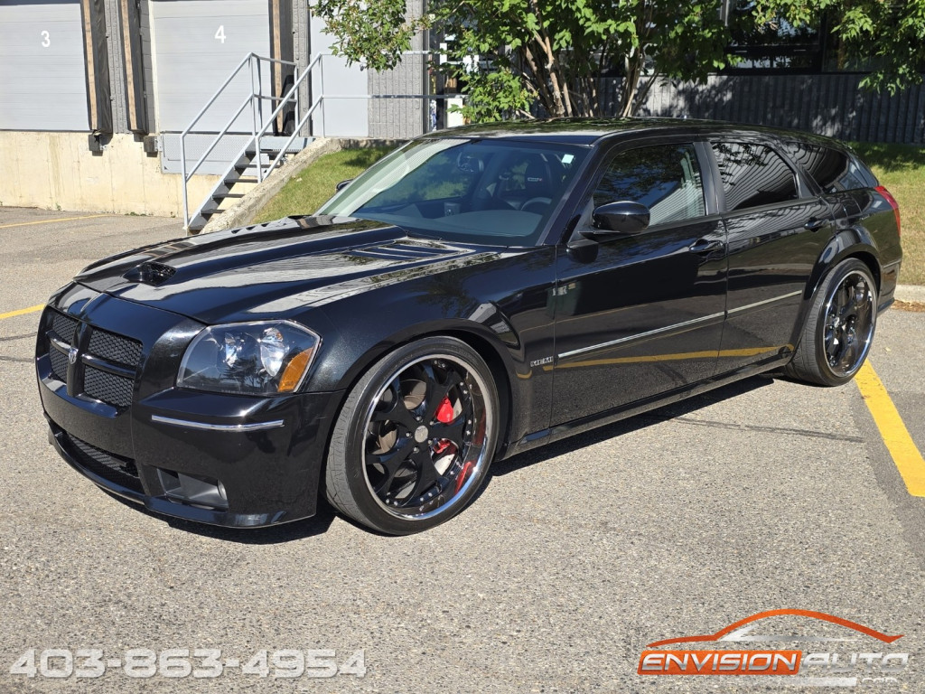 Black 2006 Dodge Magnum Wagon Rear-Wheel Drive Automatic
