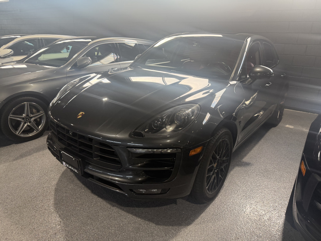 Gray (Dark Grey) 2018 Porsche Macan SUV / Crossover All-Wheel Drive Automatic