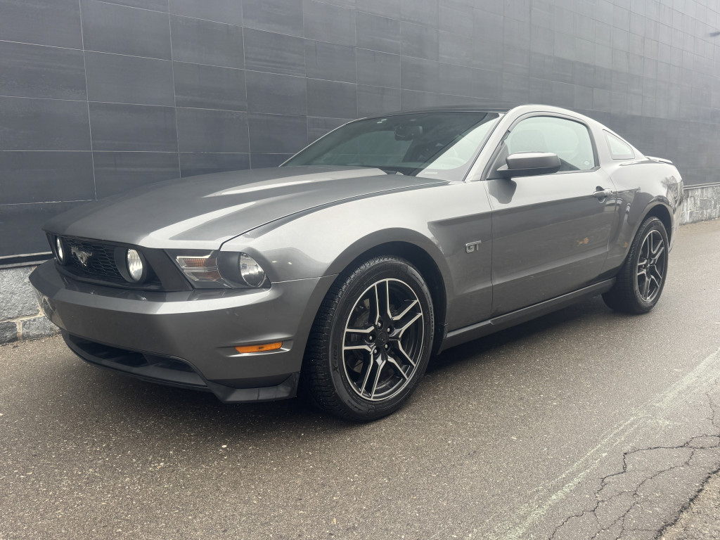 Ford Mustang GT Coupe RWD