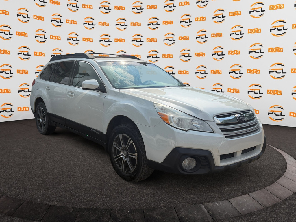 White 2014 Subaru Outback Wagon Automatic