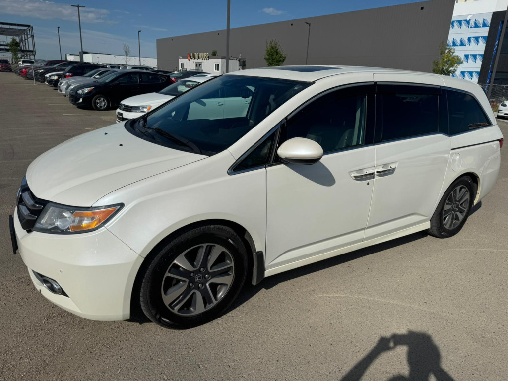 2016 Honda Odyssey Touring FWD