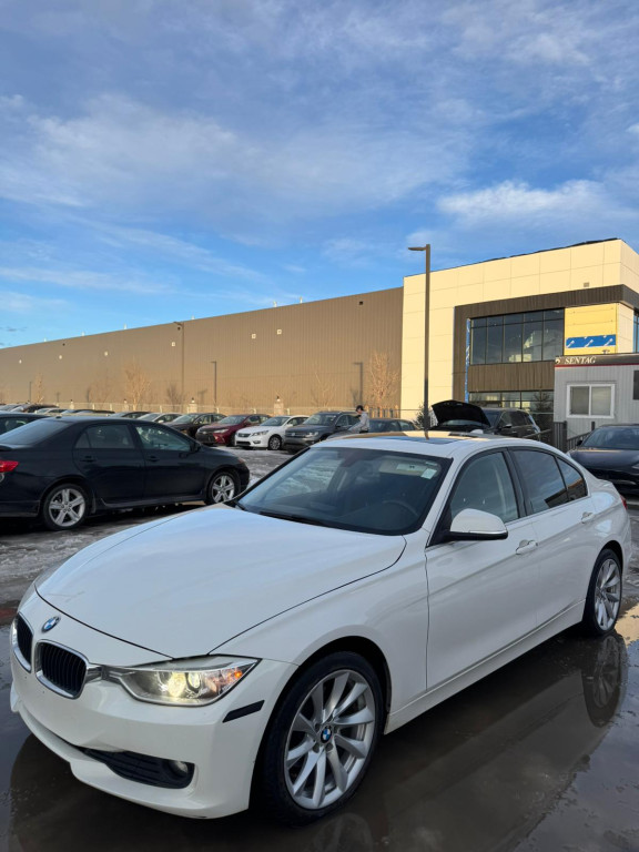 2014 BMW 3 Series 320i xDrive Sedan AWD